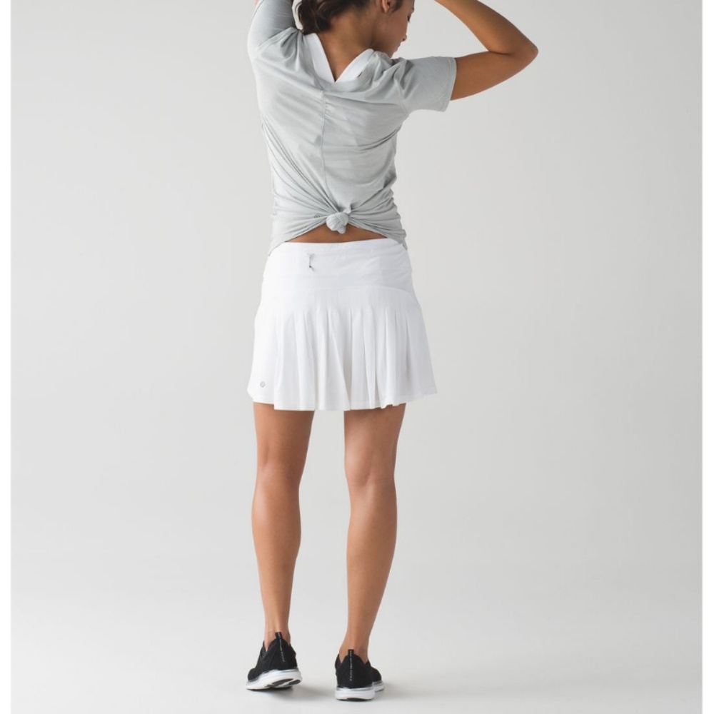 Lululemon Circuit Breaker Skirt Size 4